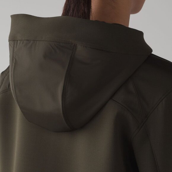 Lululemon Re-Form Jacket Dark Olive - VEUC - Size 8 - Picture 4 of 12